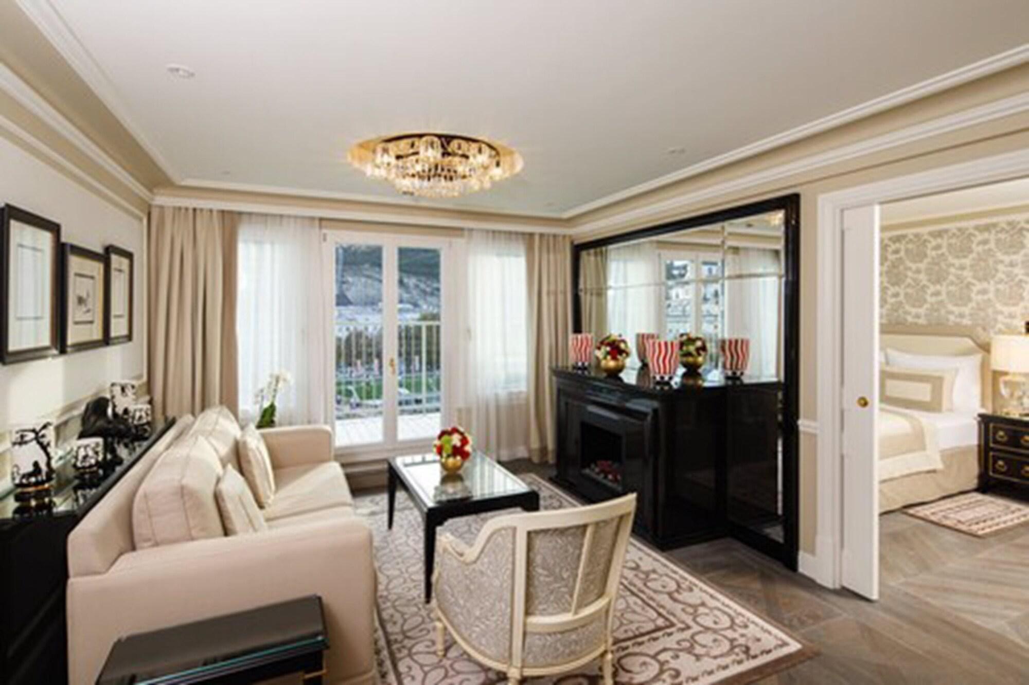 Hotel Sacher Salzburg Luaran gambar A suite at the Mandarin Oriental, Munich