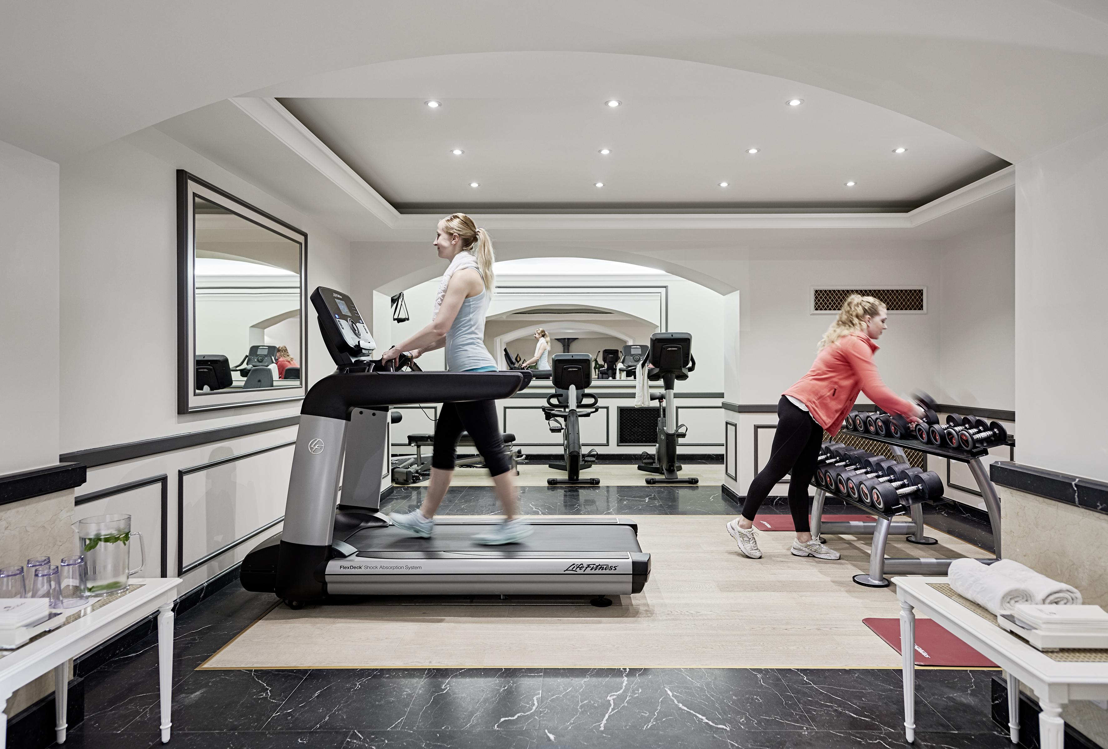 Hotel Sacher Salzburg Luaran gambar The gym at the Mandarin Oriental, Munich