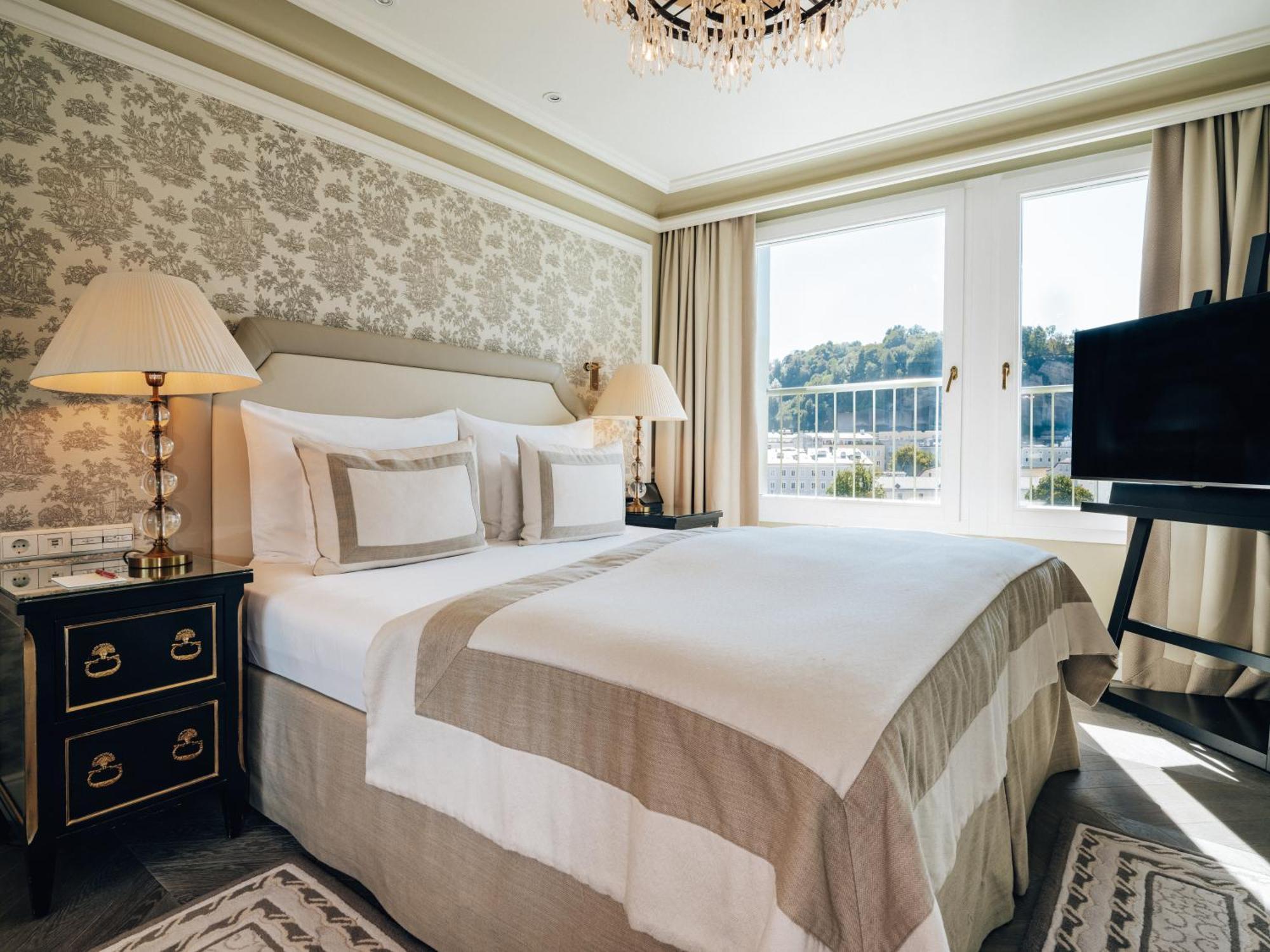 Hotel Sacher Salzburg Luaran gambar Deluxe room